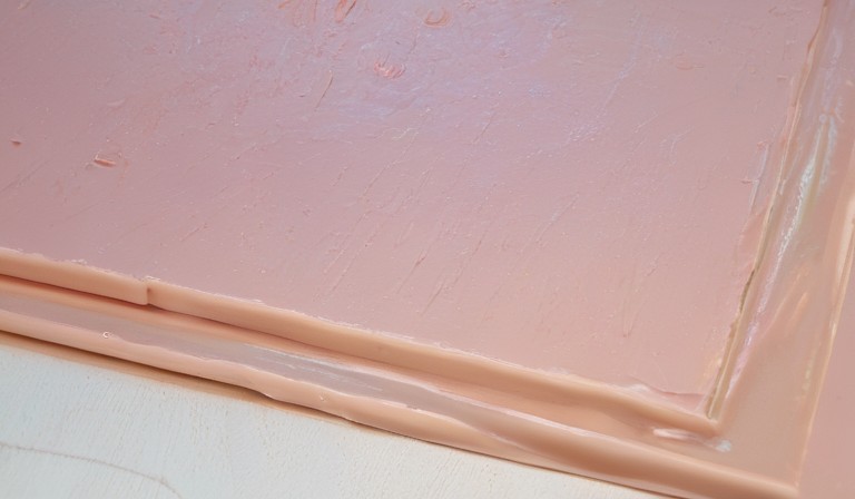 Can You Apply Oil Paint Over Latex or Latex Paint Over Oil?