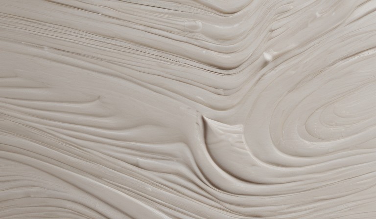 Can You Apply Oil-Based Paint Over Latex? Exploring Compatibility and Finishing Options.