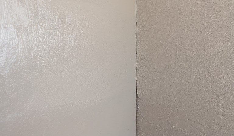 The Essential Guide to Properly Cleaning Walls before Painting