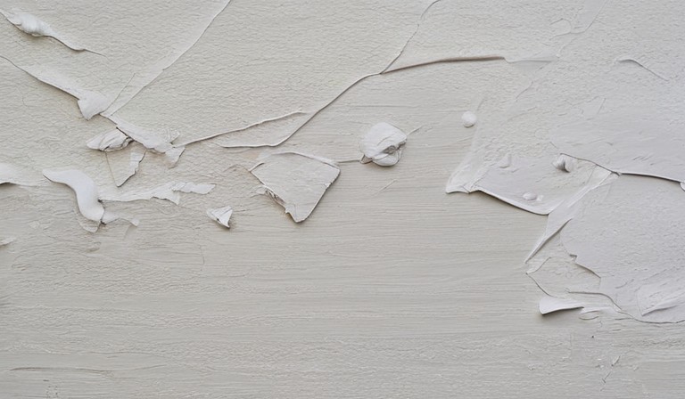 The Causes and Solutions of Paint Peeling Off