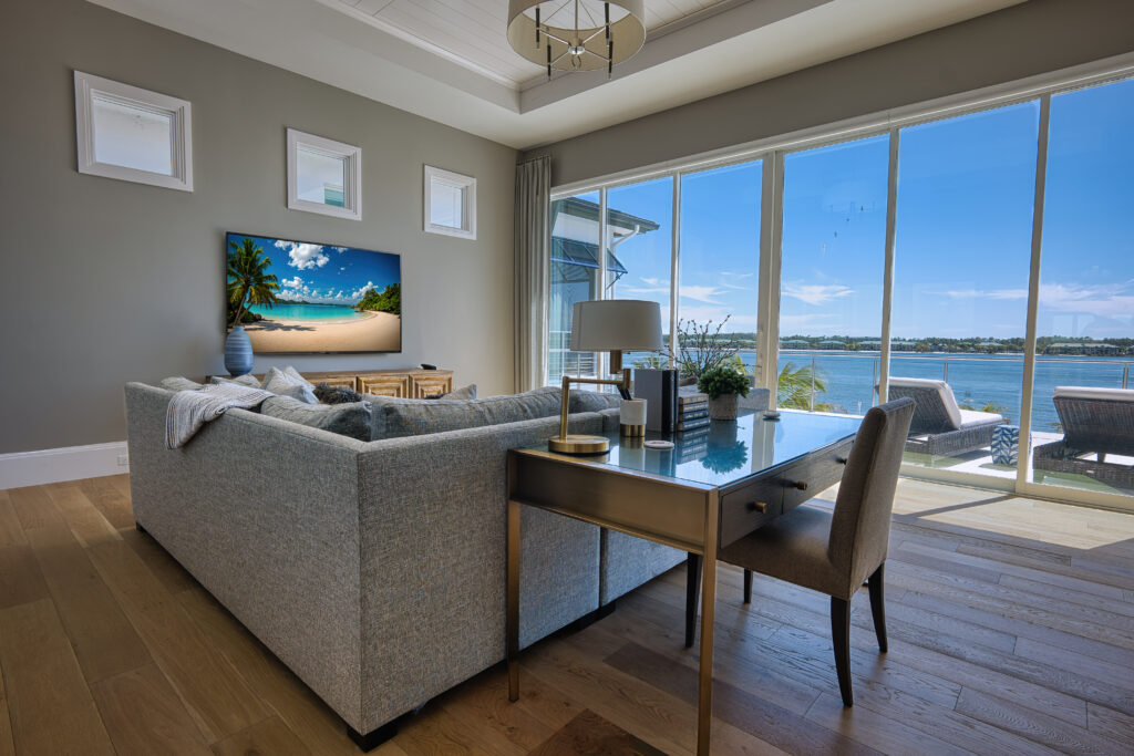 Marimar Lakes Home Office